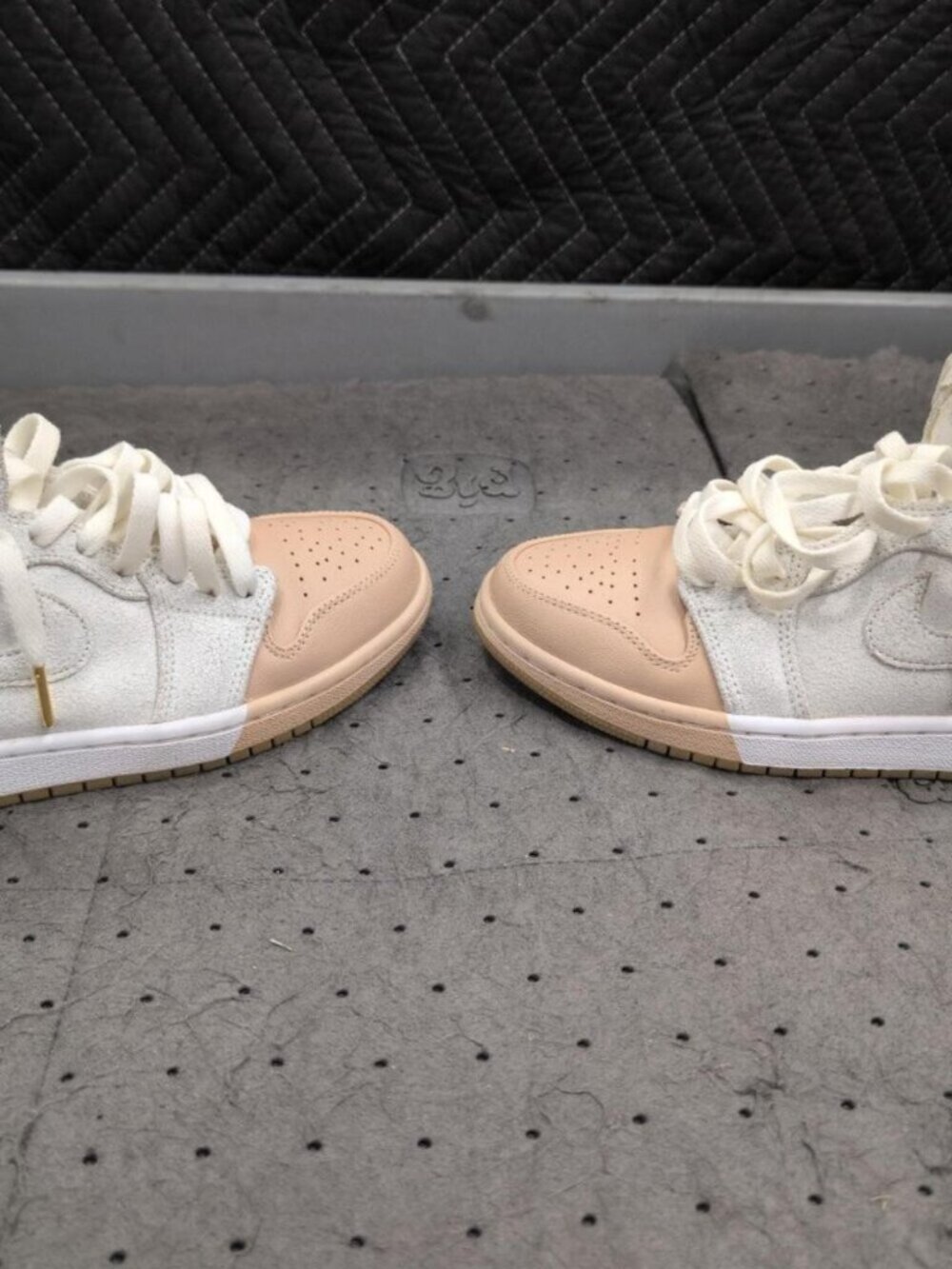 Jordan 1 Retro High Premium Dipped Toe White Tan Womens 6.5